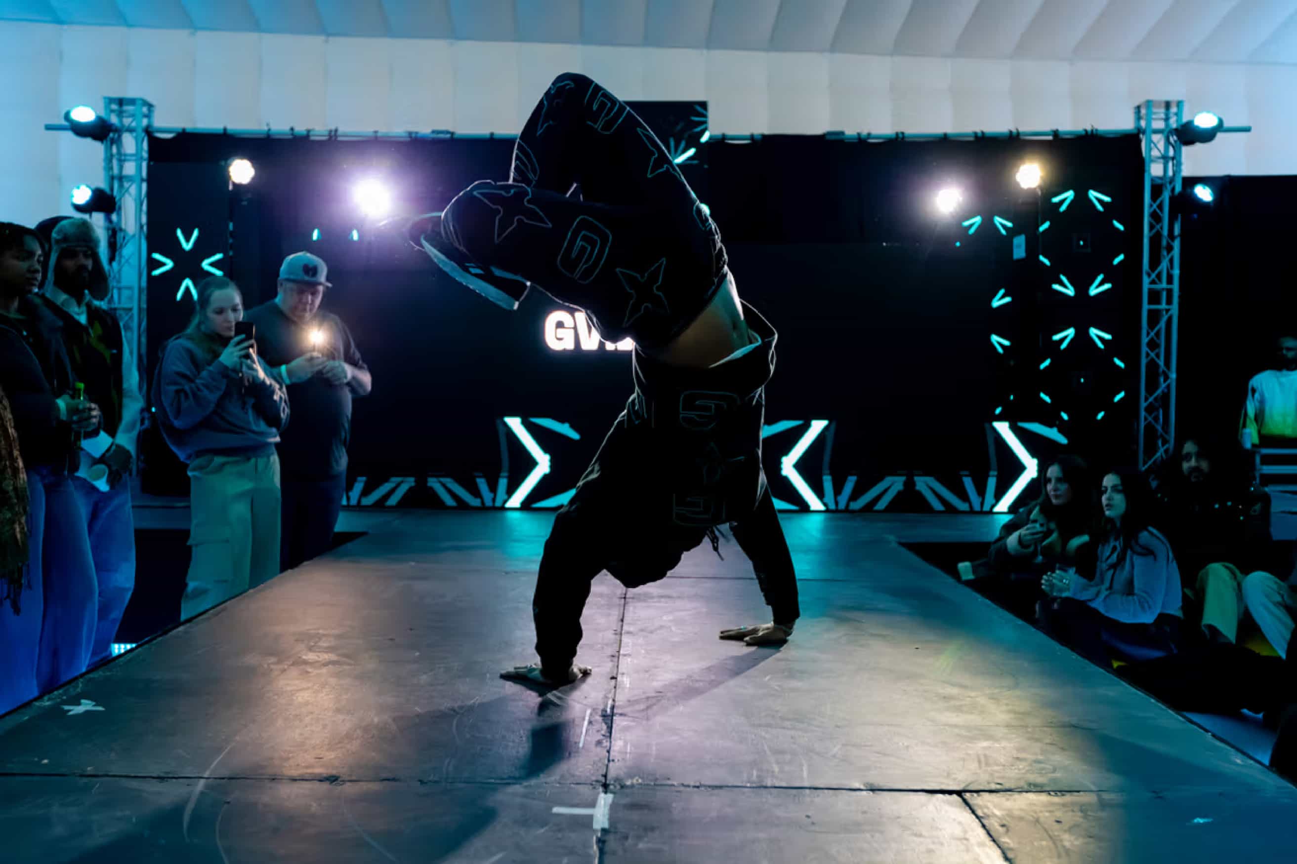 Galaxy Z Flip5 Skatepark